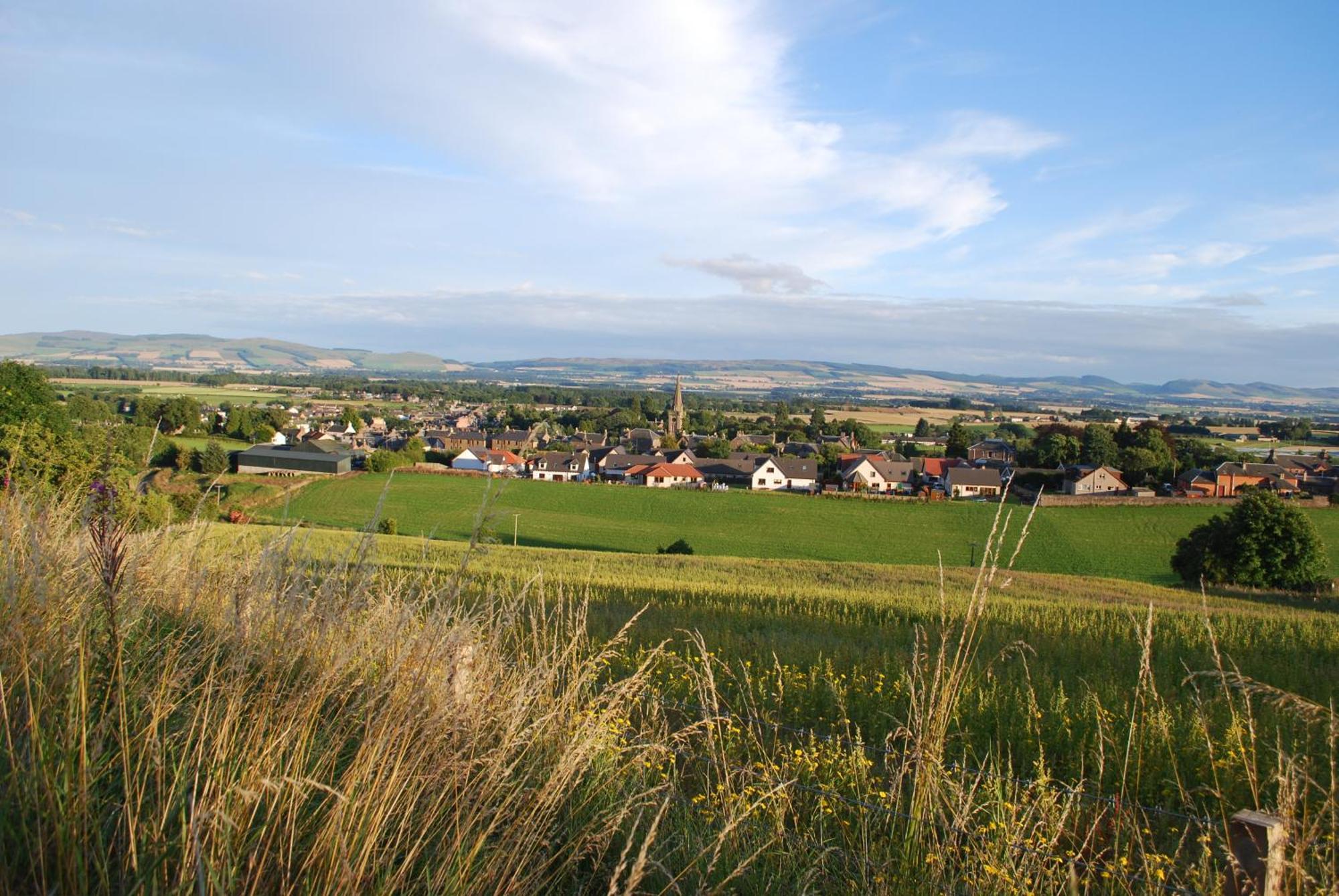 Lands Of Loyal Hotel Alyth Kültér fotó